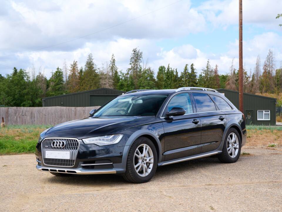 Bild 33/50 von Audi A6 3.0 TFSI allroad quattro (2012)