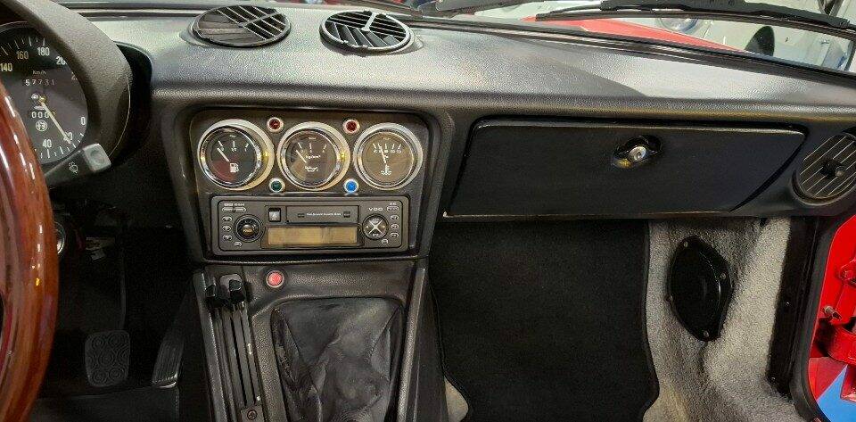 Image 31/43 of Alfa Romeo Spider Veloce 2000 (1982)