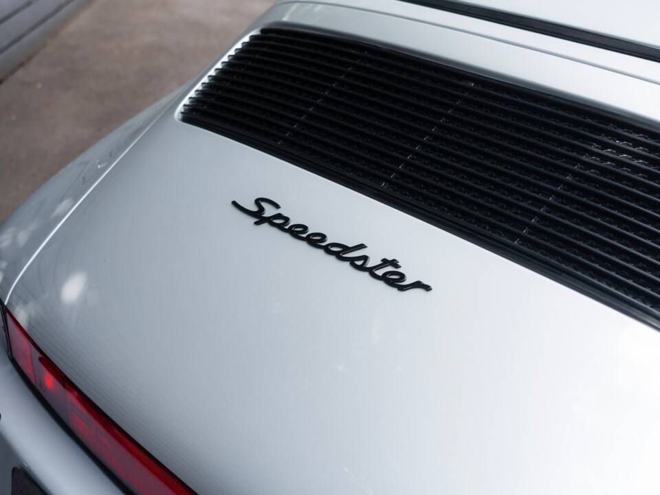 Image 30/68 of Porsche 911 Speedster 3.2 (1989)