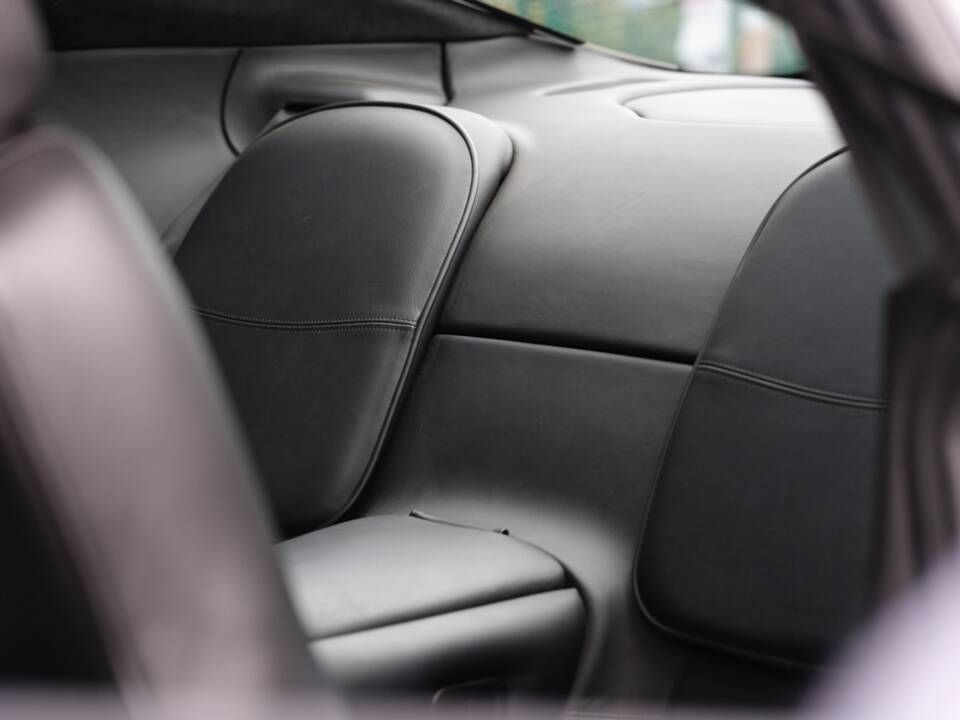 Bild 31/42 von Aston Martin DB 7 Vantage (2001)