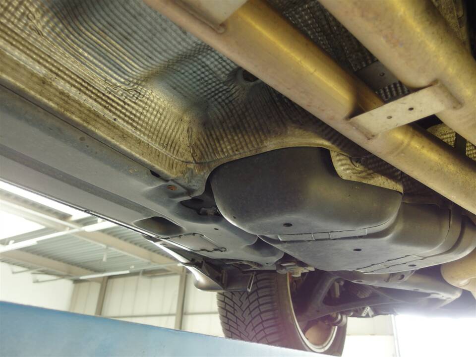 Image 97/99 of Porsche Cayenne Turbo (2007)