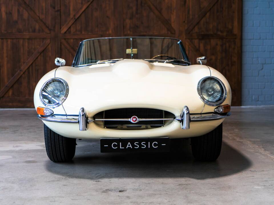 Obraz 3/29 pojazdu Jaguar E-Type 3.8 (1963)