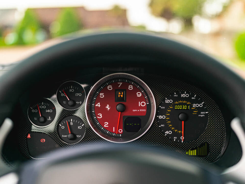 Image 13/30 of Ferrari 575 Superamerica F1 (2006)