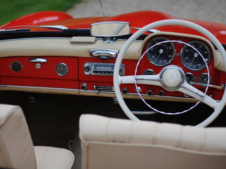 Imagen 4/50 de Mercedes-Benz 190 SL (1959)
