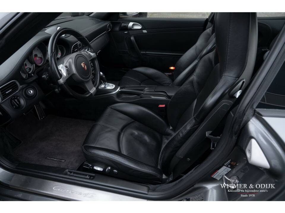 Image 4/41 of Porsche 911 Carrera 4S (2009)