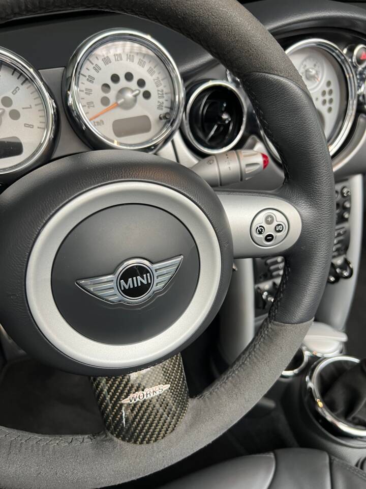 Image 36/40 de Mini Cooper S JCW (2005)