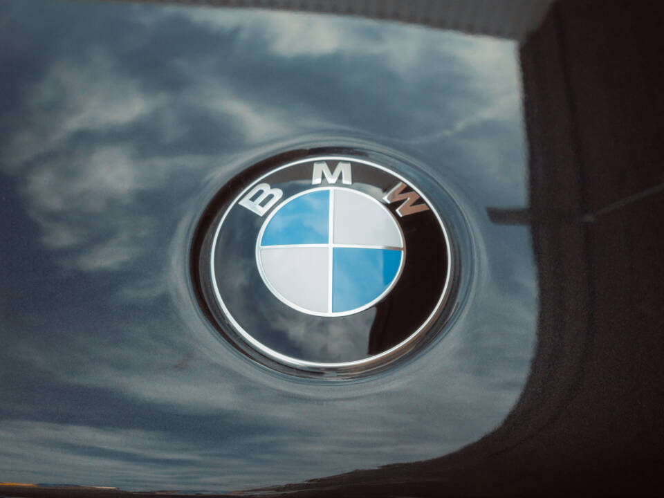 Image 12/42 of BMW 320is (1989)