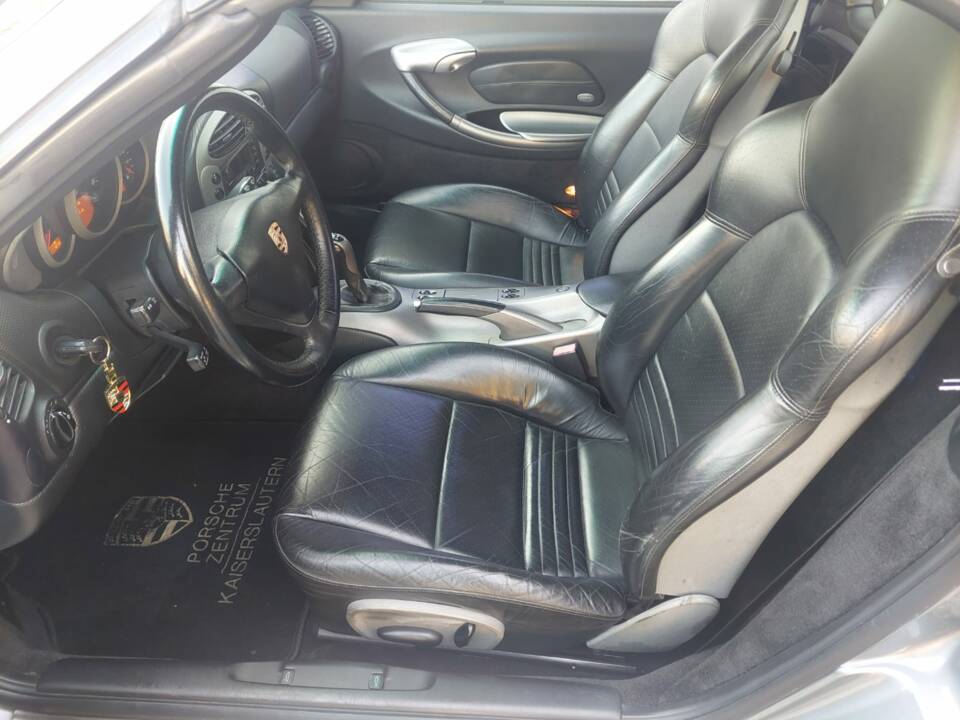 Afbeelding 15/16 van Porsche Boxster (2002)