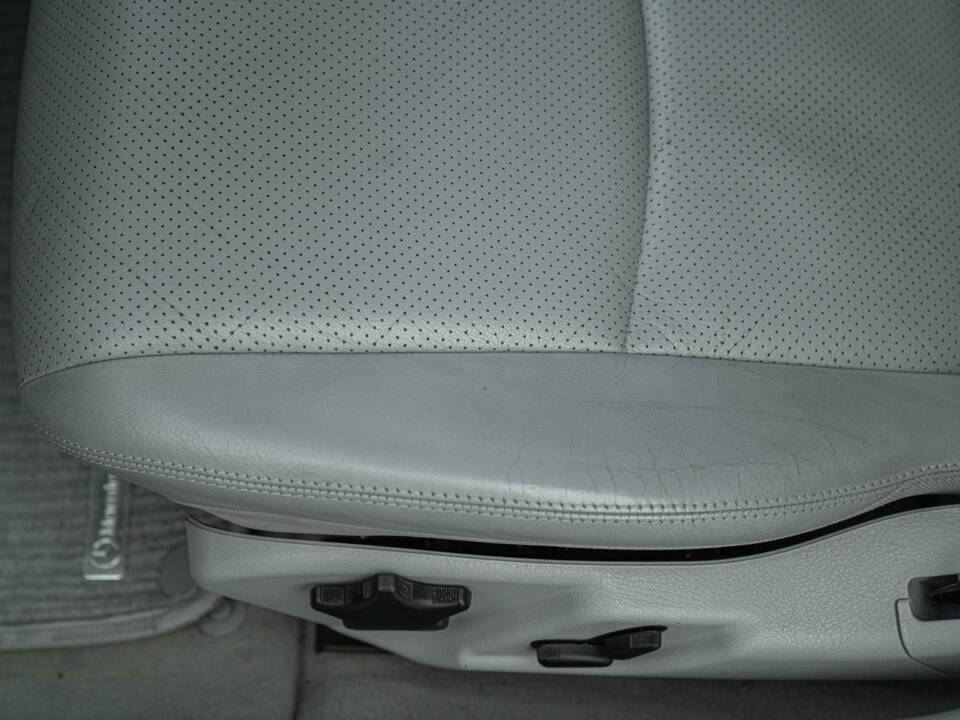 Image 28/50 of Mercedes-Benz C 220 CDI (2003)