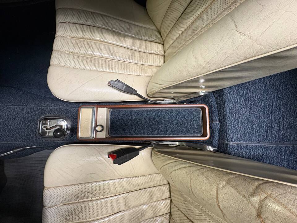 Image 36/38 de Mercedes-Benz 280 SL (1970)