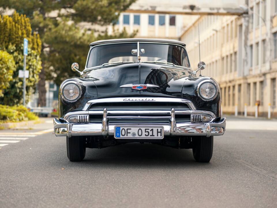 Bild 2/35 von Chevrolet Deluxe Styleline (1951)