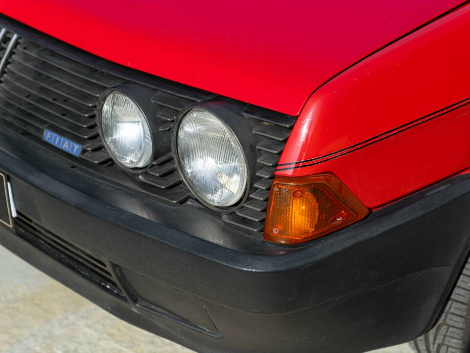 Image 27/50 of FIAT Ritmo 105 TC (1990)