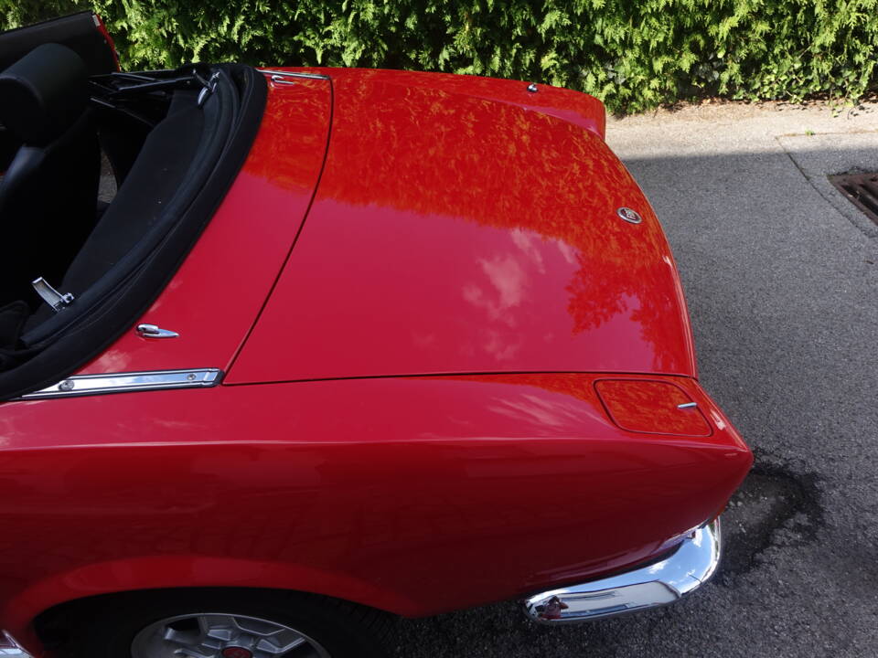 Image 25/32 of FIAT 124 Spider CS (1973)