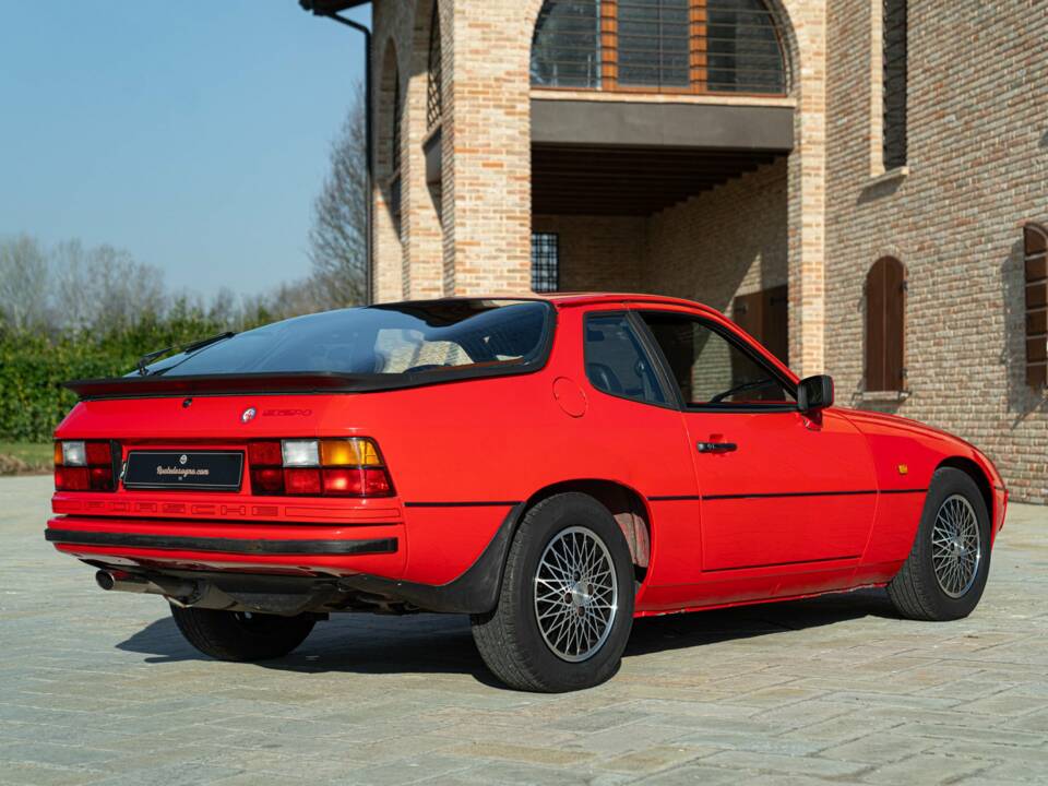 Image 9/50 of Porsche 924 (1983)