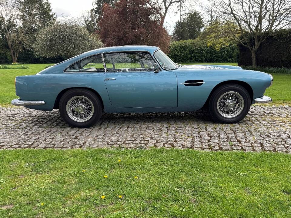 Afbeelding 10/30 van Aston Martin DB 4 (1959)