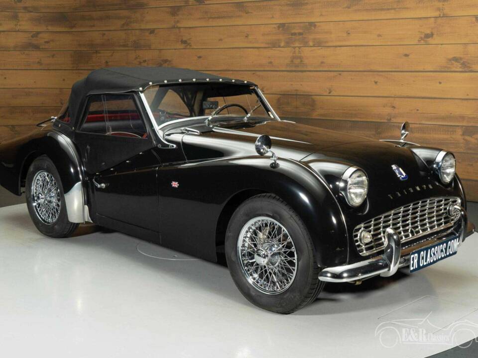 Image 3/19 of Triumph TR 4 (1961)