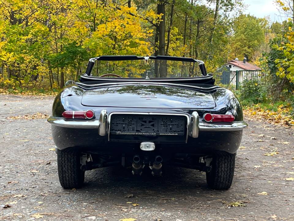 Bild 6/47 von Jaguar E-Type (1968)