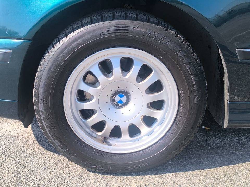 Afbeelding 12/42 van BMW 520i (1998)