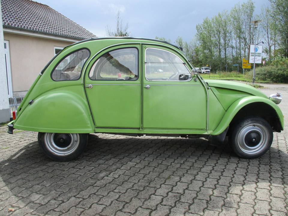 Image 6/48 of Citroën 2 CV 6 (1984)