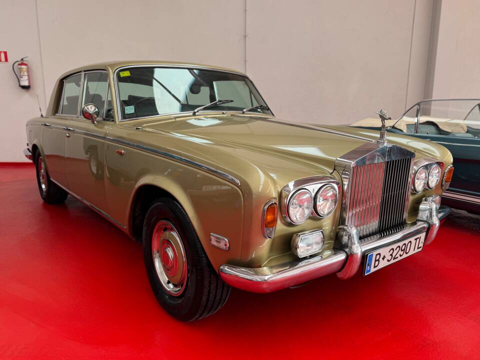 Image 1/23 of Rolls-Royce Silver Shadow I (1975)