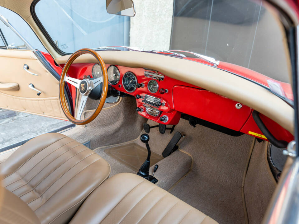 Image 8/14 of Porsche 356 C 1600 (1965)