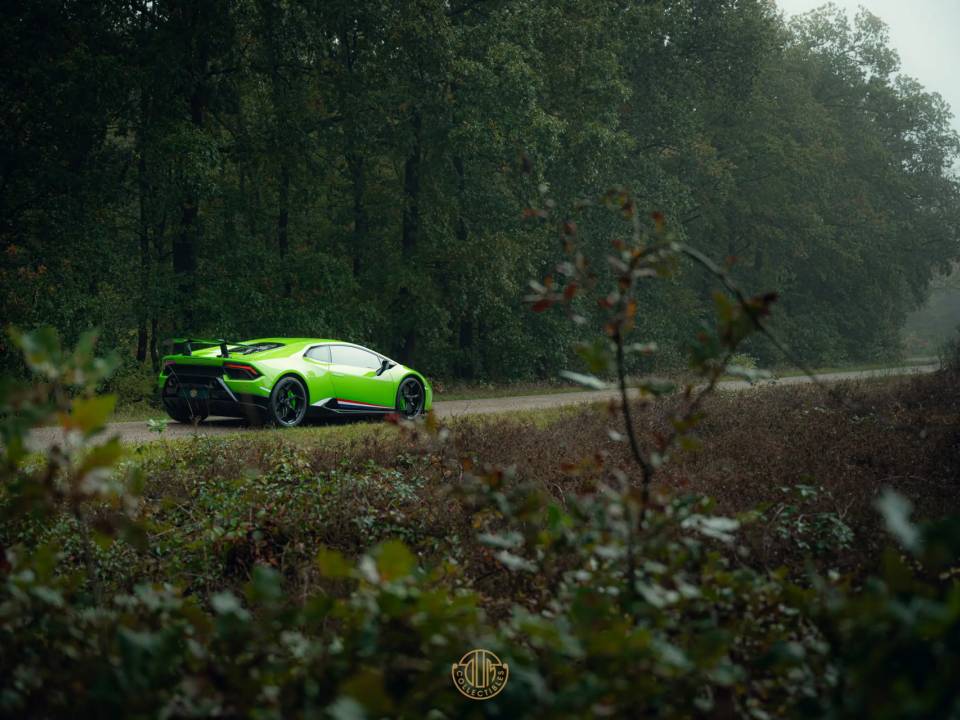 Image 39/50 de Lamborghini Huracán Performante (2018)
