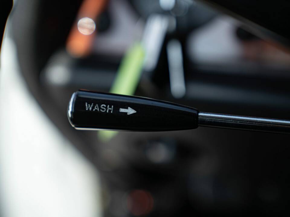 Image 45/50 of Bentley T 1 (1975)