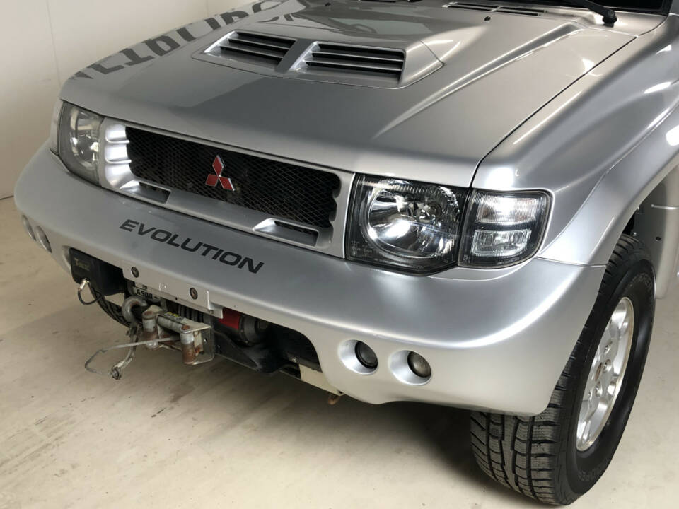 Afbeelding 7/24 van Mitsubishi Pajero Evolution (1999)