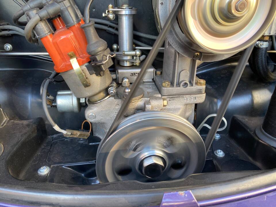 Image 13/16 of Volkswagen Beetle 1500 (1967)