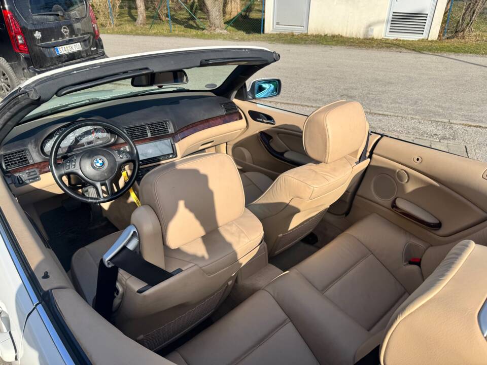 Image 10/18 of BMW 330Ci (2001)
