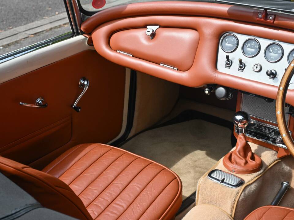 Imagen 27/50 de Daimler SP 250 (1960)