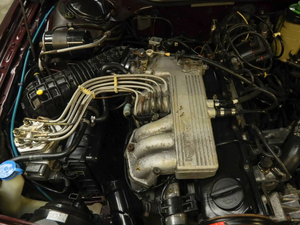 Image 45/50 de Audi 100 - 2.3E quattro (1990)