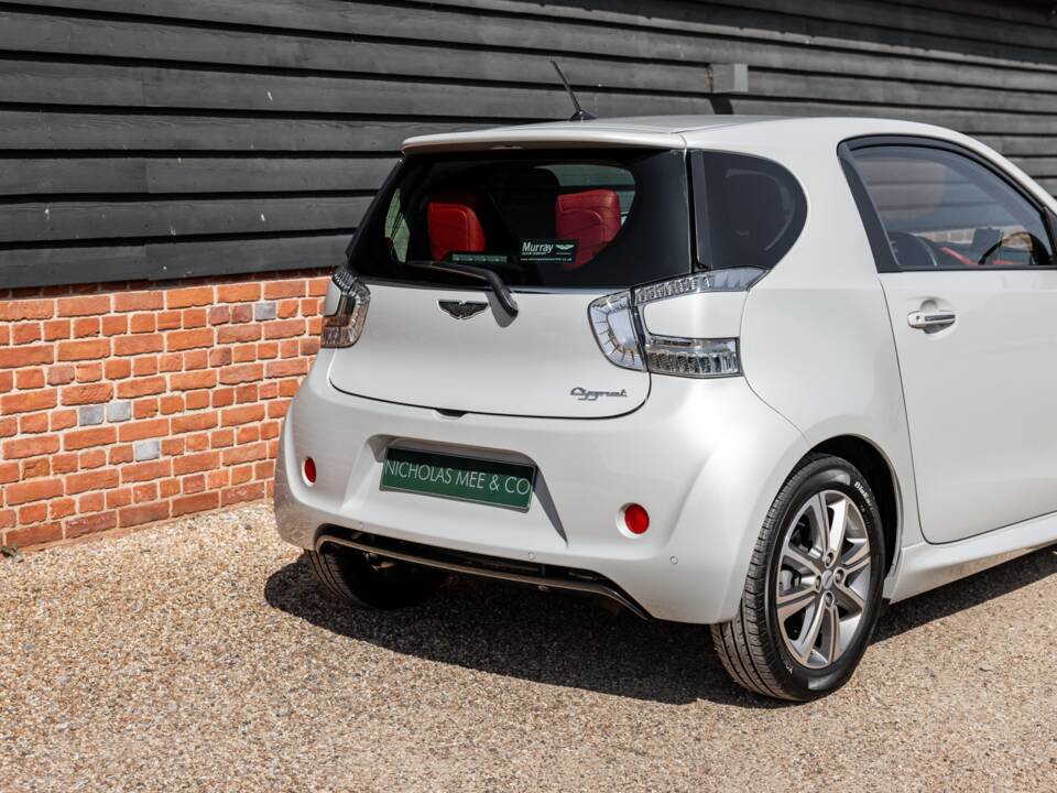Bild 21/50 von Aston Martin Cygnet (2011)