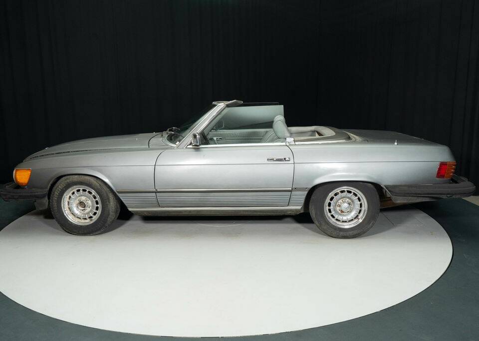 Image 6/8 of Mercedes-Benz 380 SL (1982)