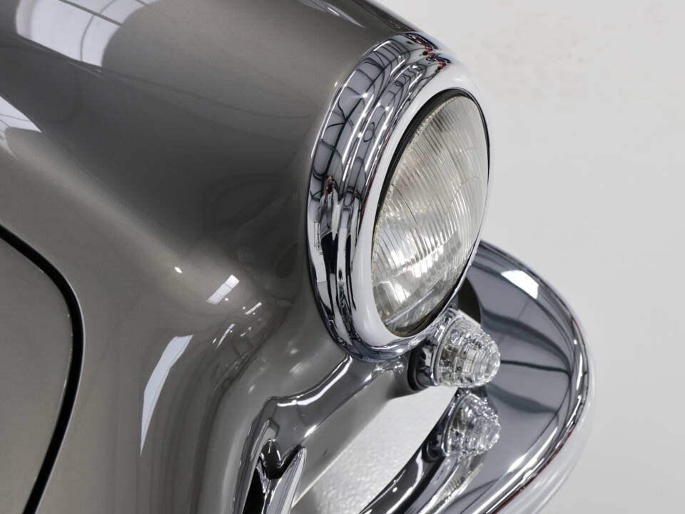 Image 5/25 of Mercedes-Benz 190 SL (1960)