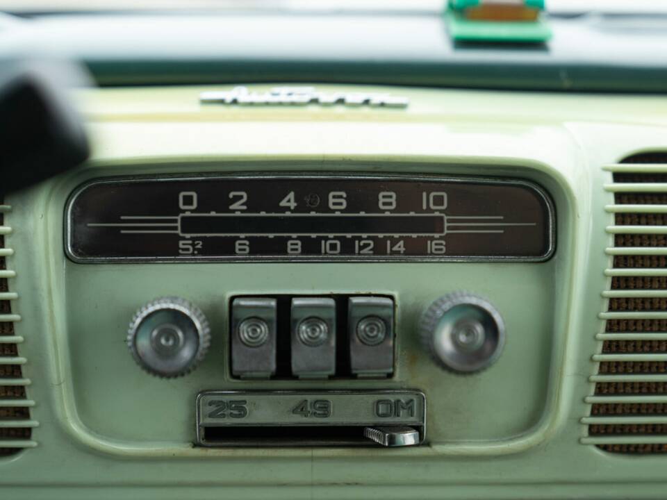 Image 41/50 of FIAT 1400 B (1958)