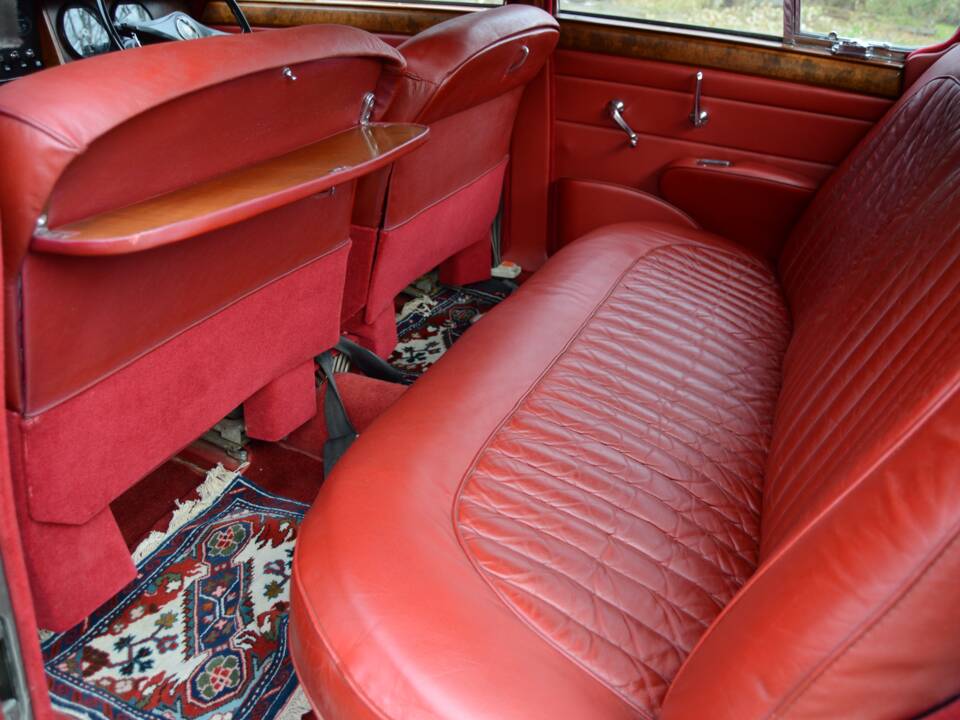 Image 8/15 of Jaguar Mk II 3.4 (1967)