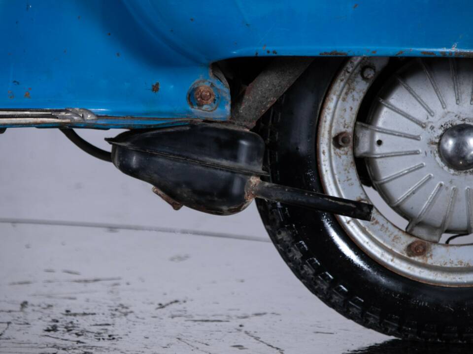 Image 19/50 of Piaggio DUMMY (1979)