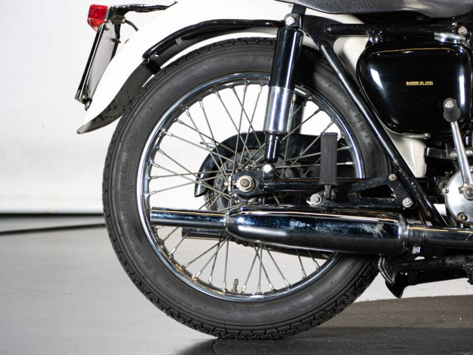 Image 26/50 de Triumph 6T Thunderbird (1958)