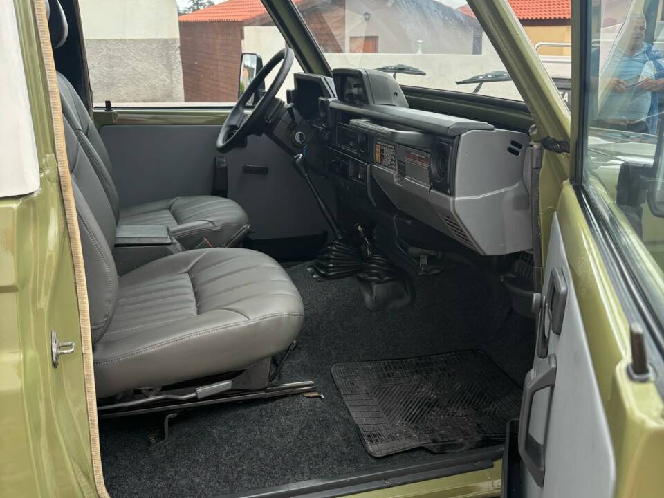 Bild 36/60 von Toyota Land Cruiser Turbo LJ 70 (1987)