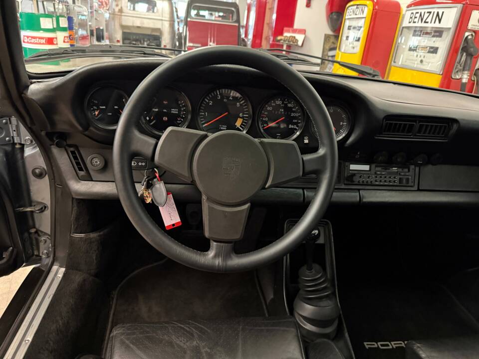 Bild 8/17 von Porsche 911 SC 3.0 (1983)