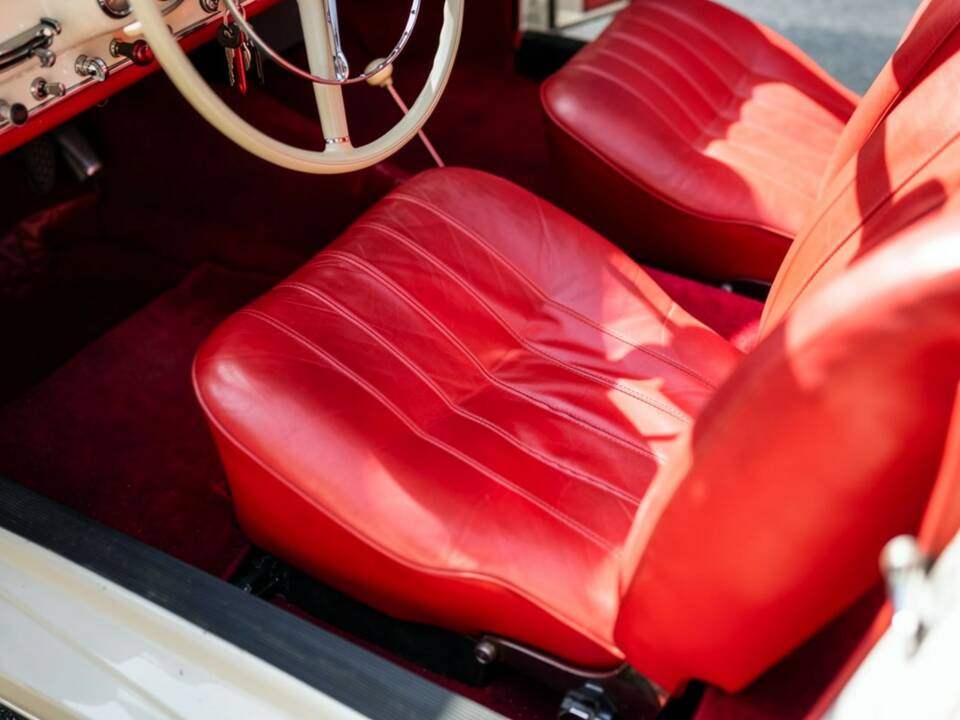 Image 15/25 of Mercedes-Benz 190 SL (1958)