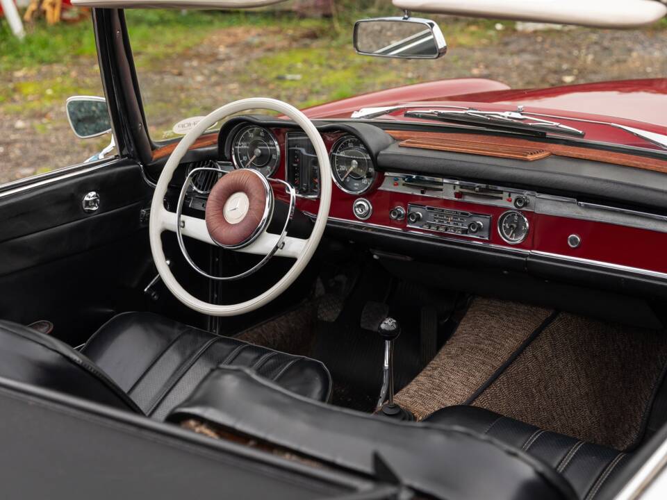 Bild 4/39 von Mercedes-Benz 230 SL (1966)