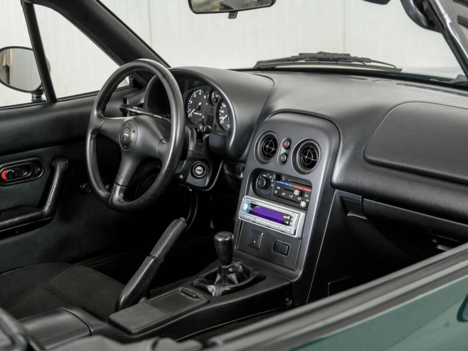 Image 34/50 of Mazda MX-5 1.6 (1997)