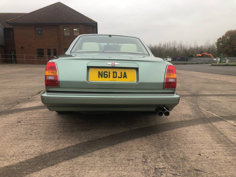 Image 22/22 of Bentley Continental R (1995)