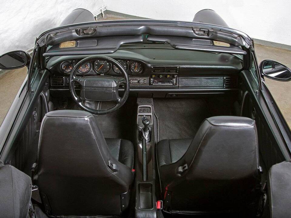 Bild 26/38 von Porsche 911 Carrera 2 (1992)
