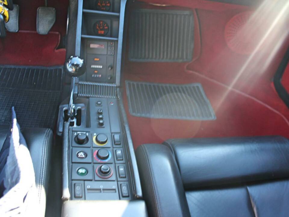 Image 20/22 de Ferrari Testarossa (1991)