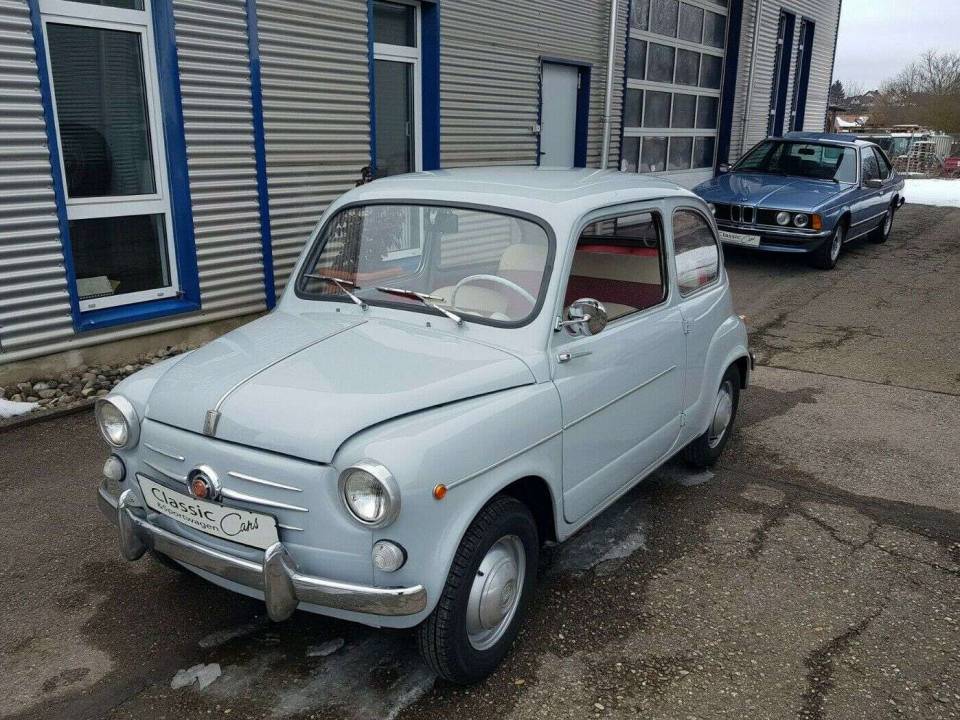 Image 8/20 of FIAT 600 (1960)