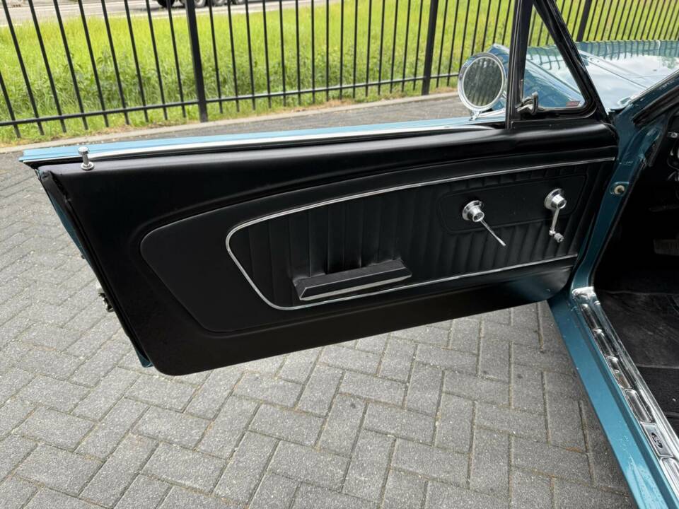 Bild 31/50 von Ford Mustang Custom (1965)