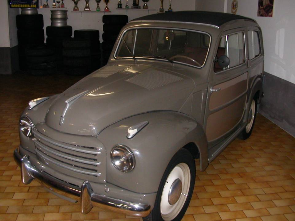 Image 2/9 of FIAT 500 C Belvedere (1952)